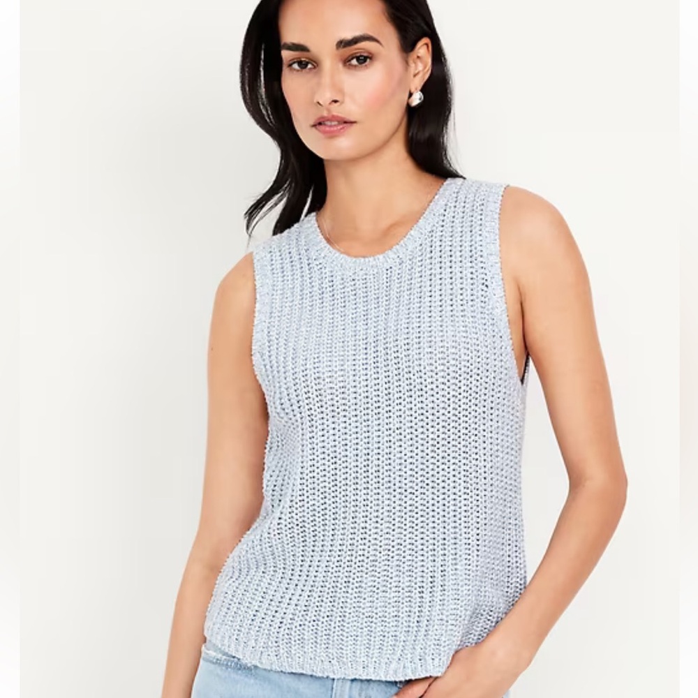 🌊🐚Old Navy Light Blue Knit Sleeveless Top